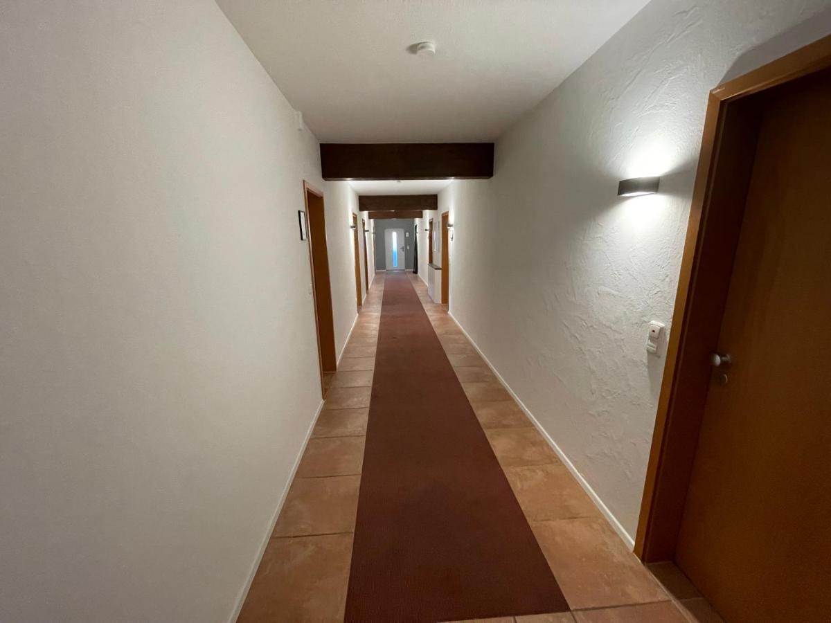 Komfortables Doppelzimmer In Kehl Goldscheuer - 1A Guesthouse Εξωτερικό φωτογραφία