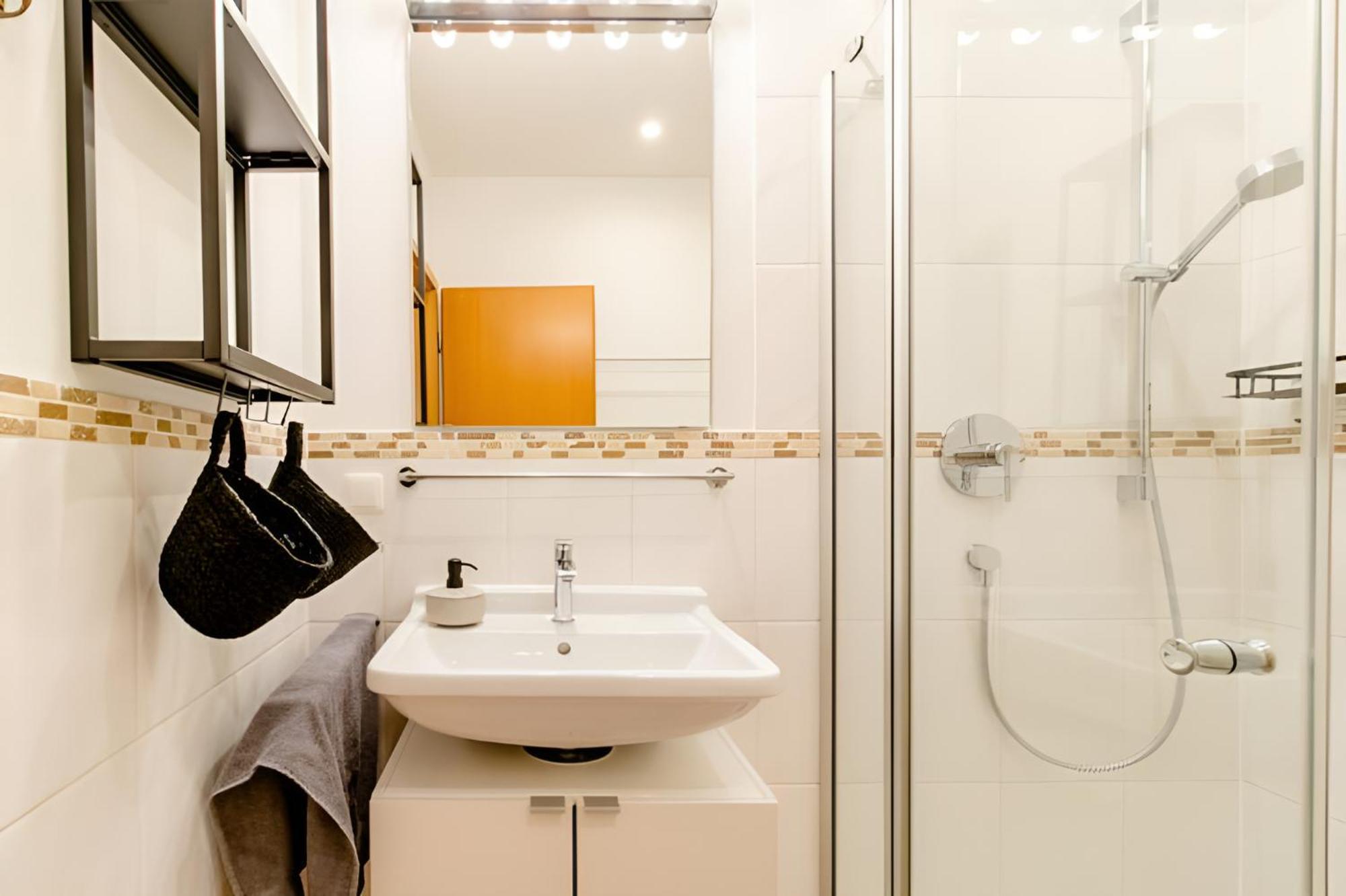 Komfortables Doppelzimmer In Kehl Goldscheuer - 1A Guesthouse Εξωτερικό φωτογραφία